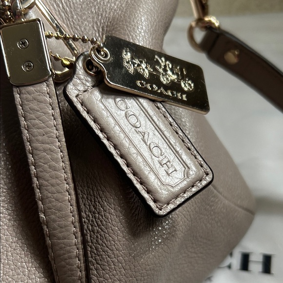 Coach Gray Leather Shoulder Bag - Picture 3 of 10